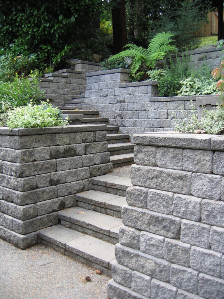 Retaining Wall (Stone) Services in New York
